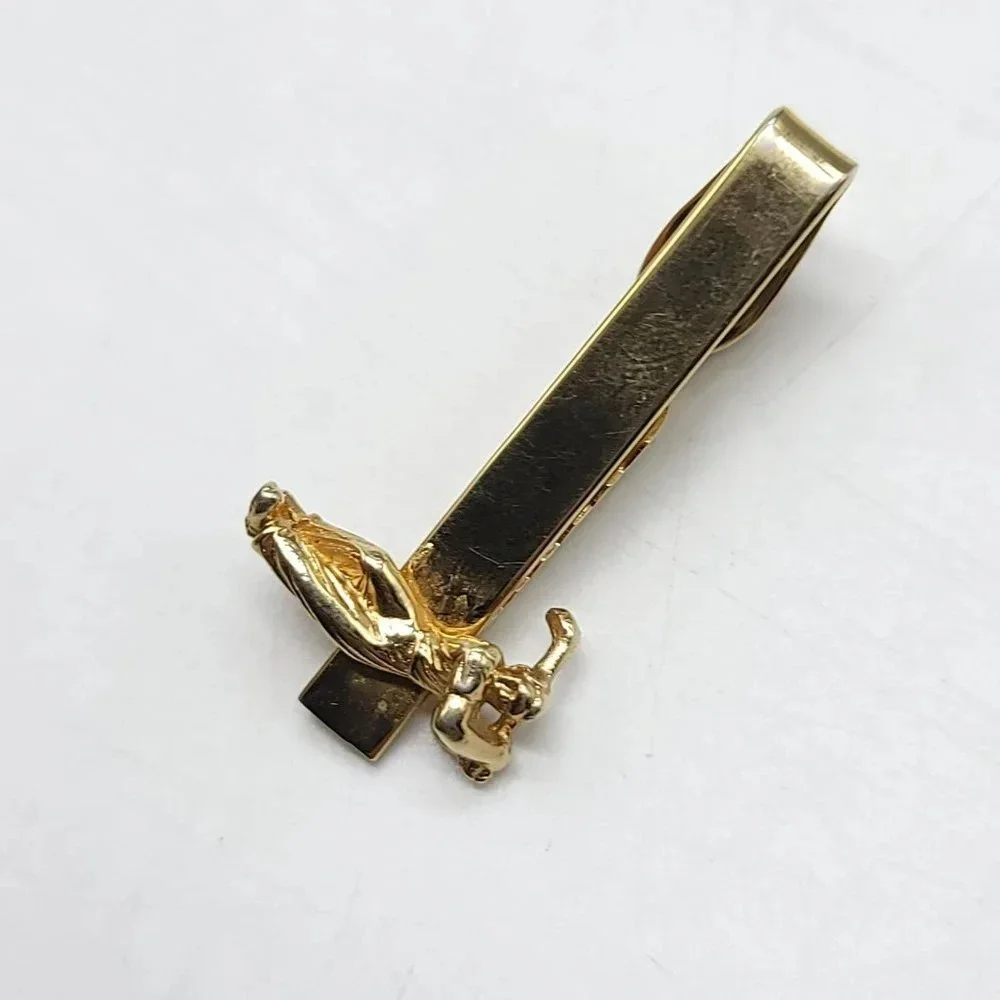 Shields Gold Tone Golf Golfer Swing Figurine Tie Clip Vintage